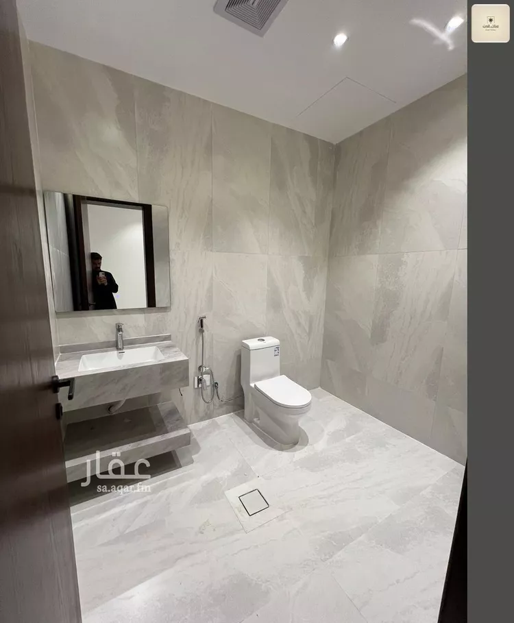 فيلا للبيع في شارع غانم المخزومي, حي عتود الشمالي, مدينة خميس مشيط, منطقة عسير صورة 2