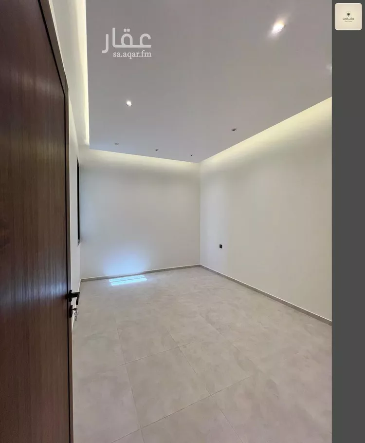 شقة للبيع في شارع حمزة الجعلي, حي الزهور, مدينة ابها, منطقة عسير صورة 4