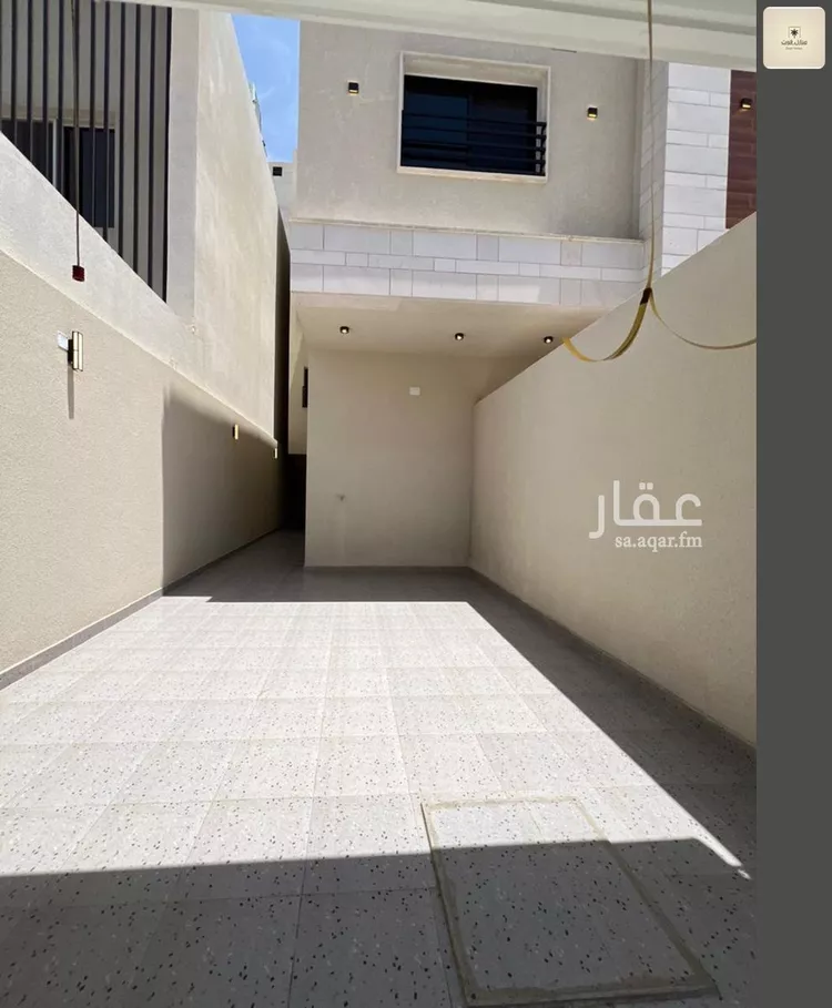 فيلا للبيع في شارع سهل التميمي, حي الجامعيين, مدينة خميس مشيط, منطقة عسير صورة 2