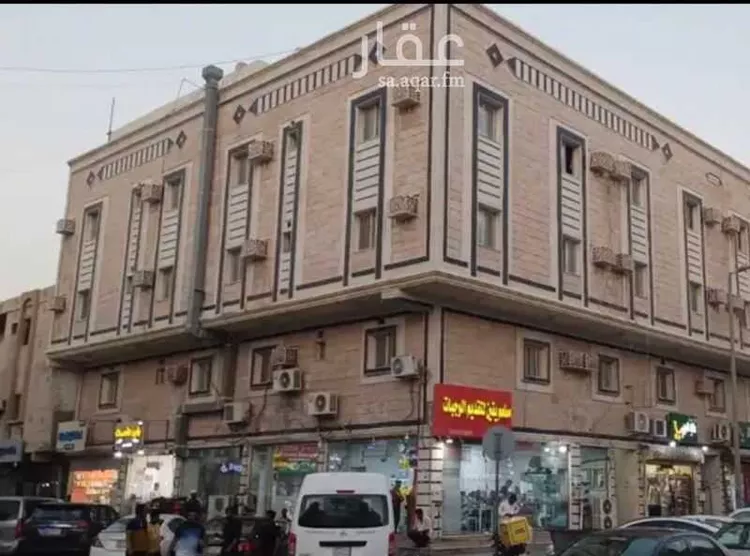 عمارة للبيع في شارع التاسع عشر, حي الثقبة, مدينة الخبر, المنطقة الشرقية صورة 4