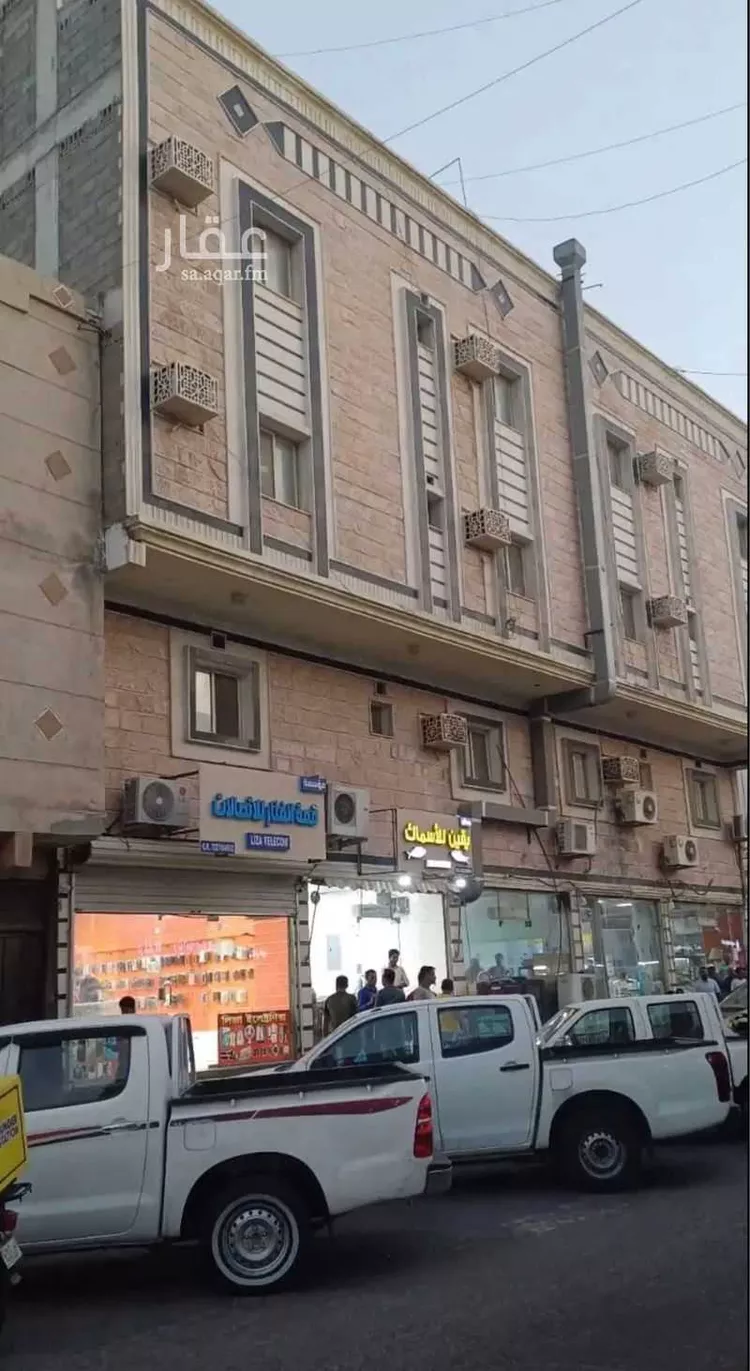 عمارة للبيع في شارع التاسع عشر, حي الثقبة, مدينة الخبر, المنطقة الشرقية صورة 3