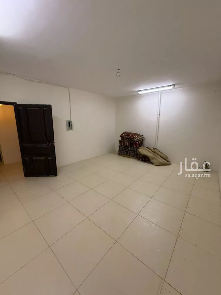 فيلا للبيع في شارع السدار, حي الملك سلمان, مدينة الرياض, منطقة الرياض صورة 3