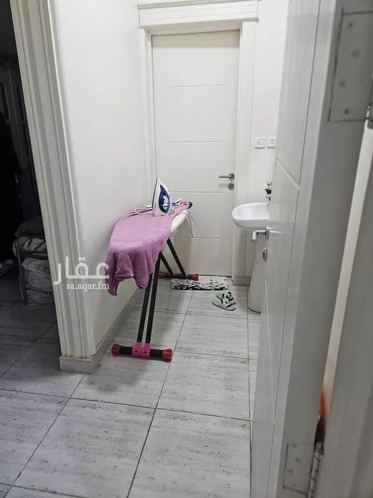 فيلا للإيجار في شارع الظهرية, حي إشبيلية, مدينة الرياض, منطقة الرياض صورة 3