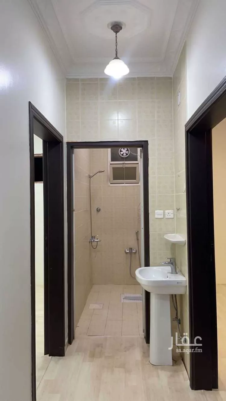 شقة للإيجار في شارع عسير ، حي ظهرة لبن ، الرياض ، منطقة الرياض صورة 3