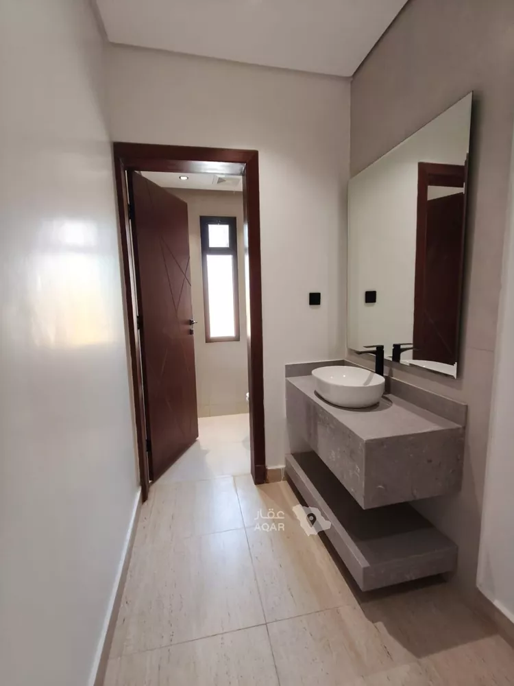 Floor for Sale in Riyadh Ash Sharq 12