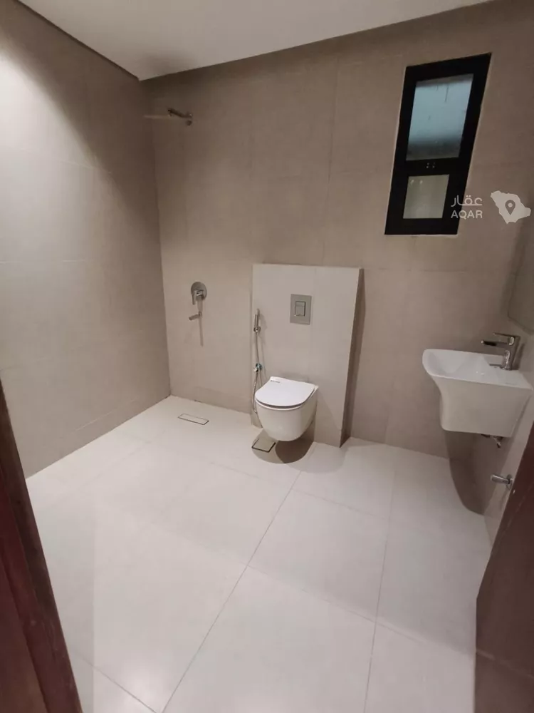 Floor for Sale in Riyadh Ash Sharq 8