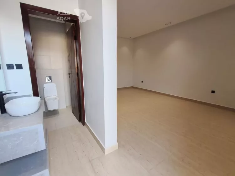 Floor for Sale in Riyadh Ash Sharq 7