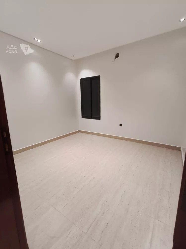 Floor for Sale in Riyadh Ash Sharq 10