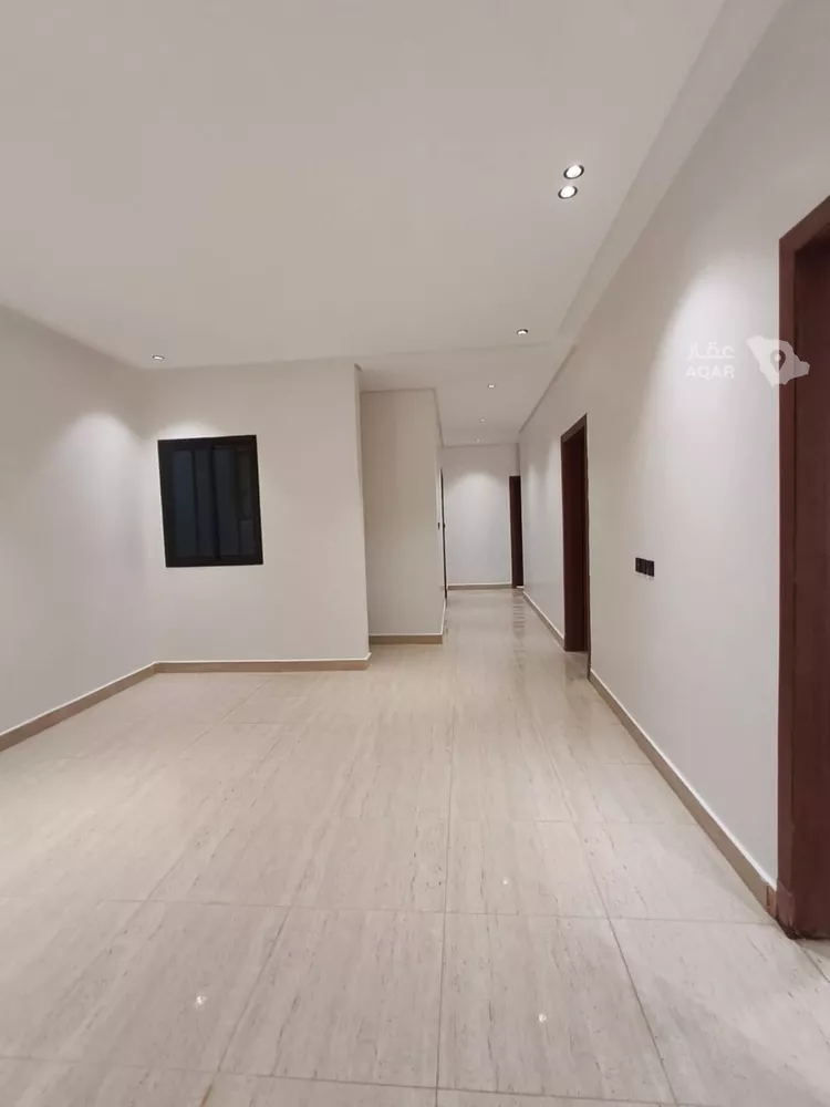 Floor for Sale in Riyadh Ash Sharq 9