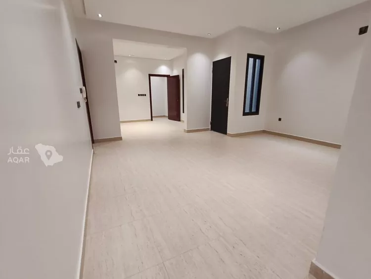 Floor for Sale in Riyadh Ash Sharq 6