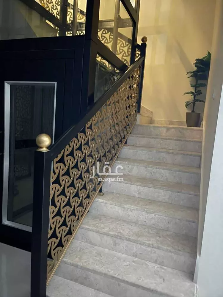 فيلا للبيع في شارع محمد بن زرقون, حي العارض, مدينة الرياض, منطقة الرياض صورة 2
