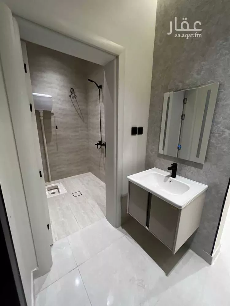 عمارة للبيع في شارع عدي ابن الربيع, حي العزيزية, مدينة المدينه المنوره, منطقة المدينة المنورة