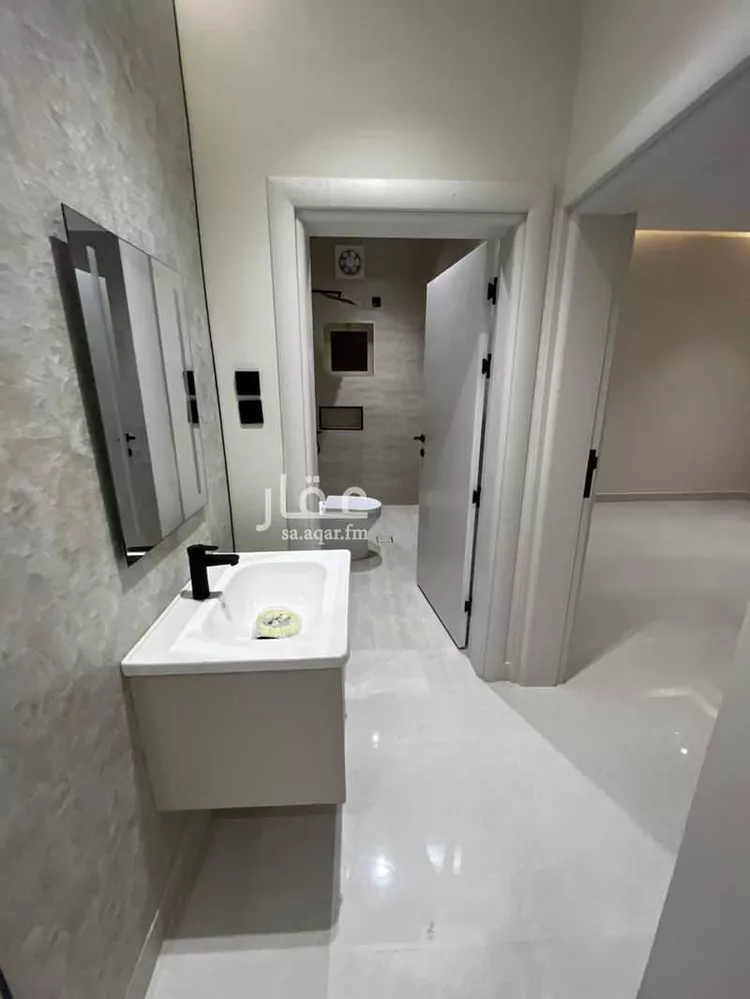 عمارة للبيع في شارع عدي ابن الربيع, حي العزيزية, مدينة المدينه المنوره, منطقة المدينة المنورة صورة 4