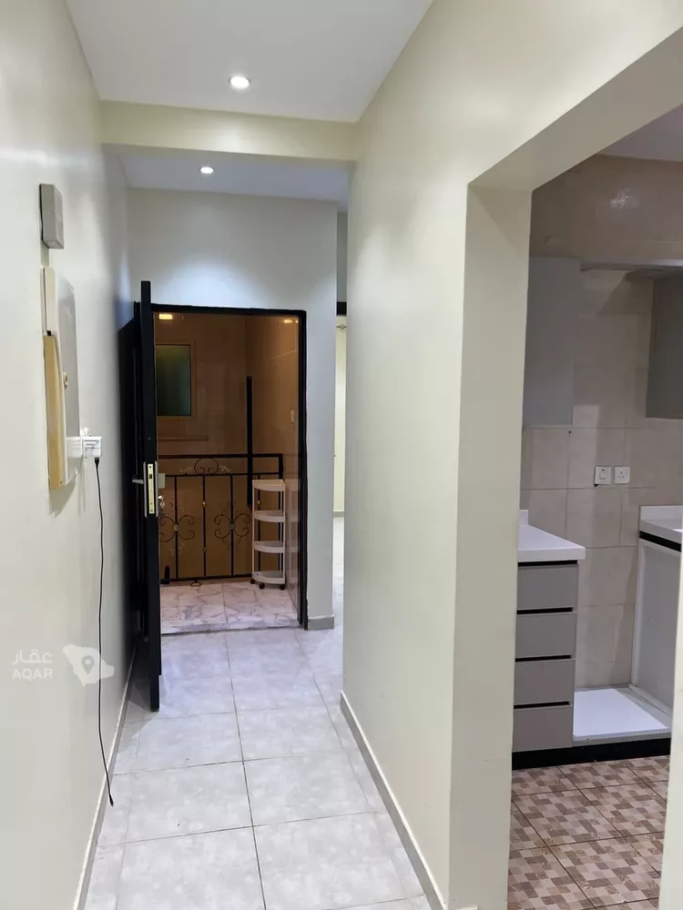 شقة للإيجار في شارع عبدالعزيز الجناتي, حي المعذر, مدينة الرياض, منطقة الرياض 4