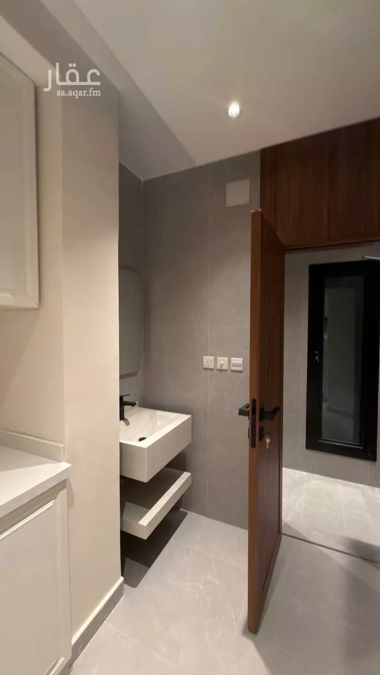 شقة للإيجار في شارع يزيد بن مزيد الشيباني, حي العليا, مدينة الرياض, منطقة الرياض