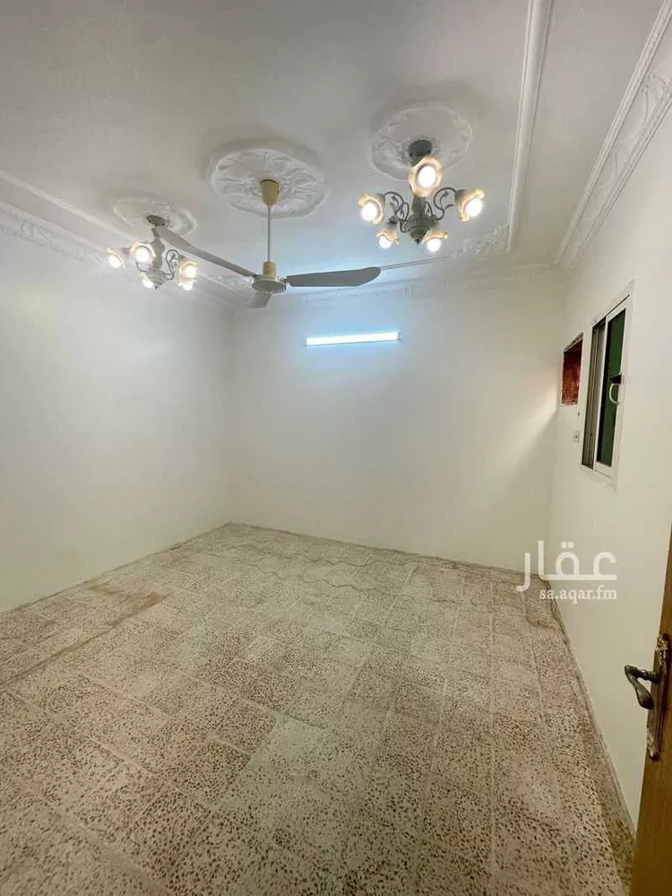 فيلا للبيع في شارع الفانوس, حي الدار البيضاء, مدينة الرياض, منطقة الرياض 6