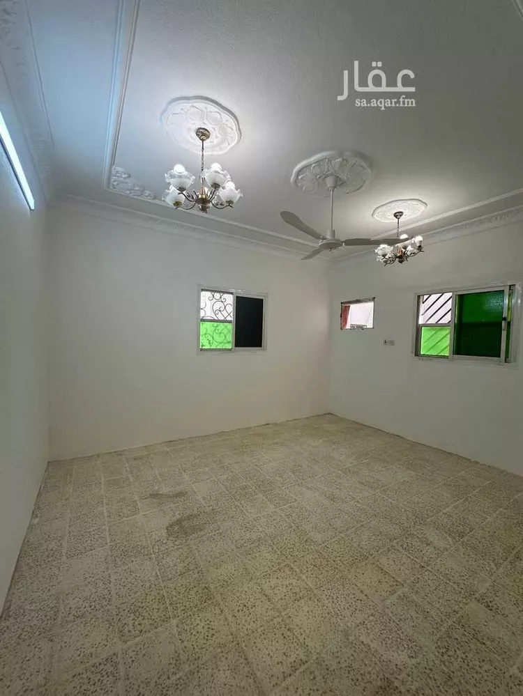 فيلا للبيع في شارع الفانوس, حي الدار البيضاء, مدينة الرياض, منطقة الرياض صورة 5