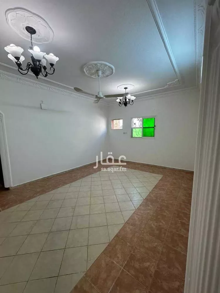 فيلا للبيع في شارع الفانوس, حي الدار البيضاء, مدينة الرياض, منطقة الرياض صورة 4