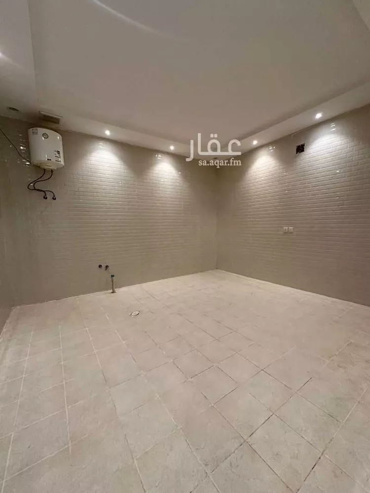 فيلا للإيجار في شارع خالد بن زهير الهذلي, حي بدر, مدينة الرياض, منطقة الرياض صورة 4