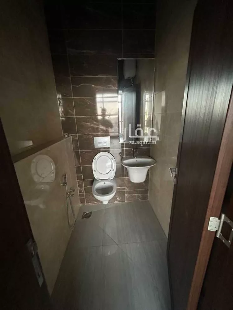 عمارة للإيجار في شارع جرير, حي الملز, مدينة الرياض, منطقة الرياض صورة 3