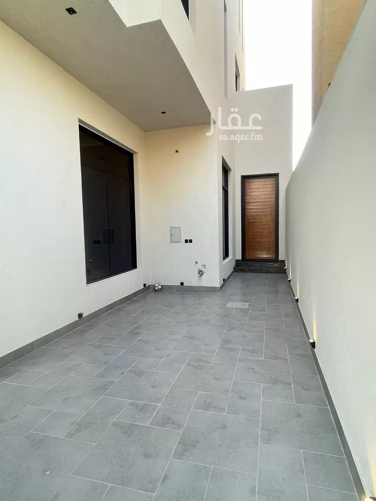 فيلا للبيع في شارع ابن دقيقه, حي المهدية, مدينة الرياض, منطقة الرياض صورة 3
