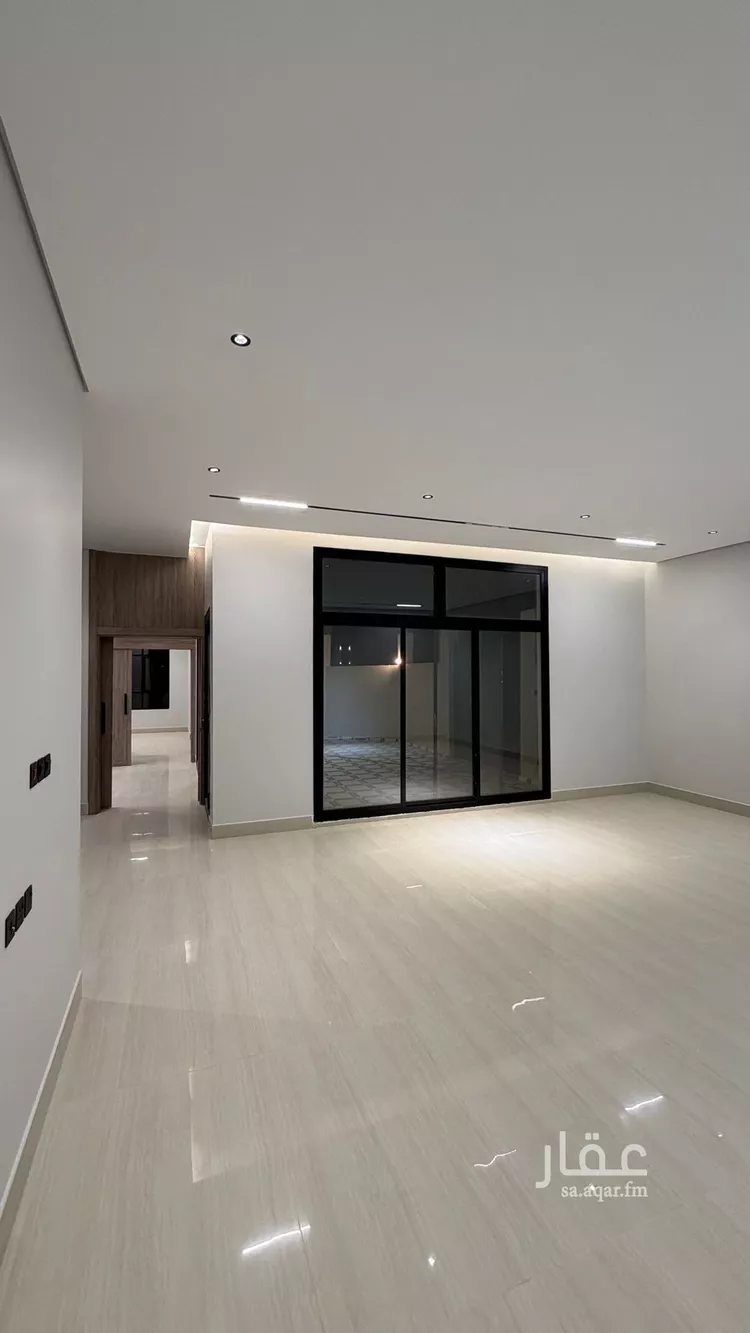 فيلا للبيع في شارع محمد بن عبدالرحمن ريس, حي المهدية, مدينة الرياض, منطقة الرياض صورة 4