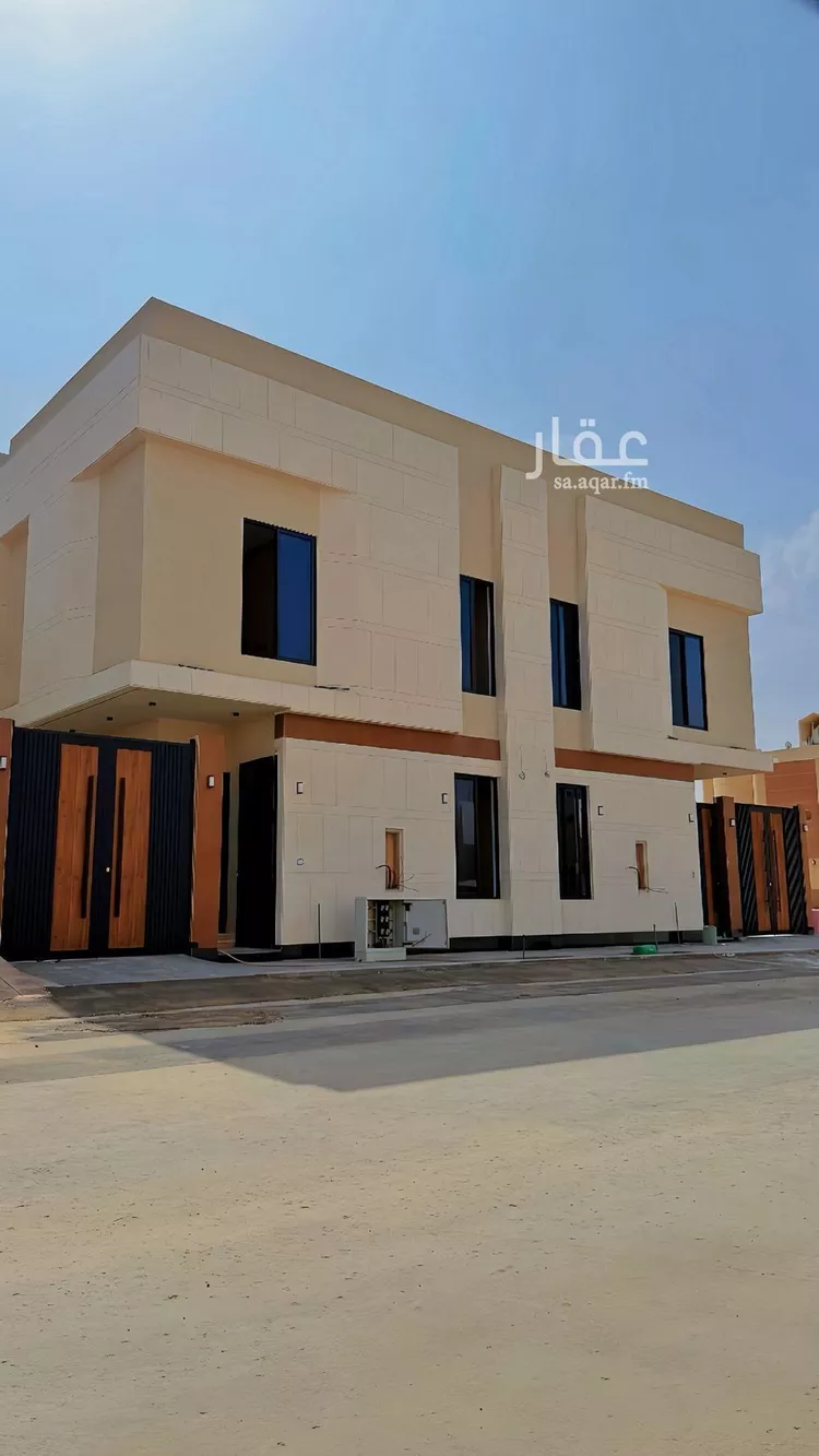 فيلا للبيع في شارع أحمد بن علي الشوائطي, حي المهدية, مدينة الرياض, منطقة الرياض 1 صورة