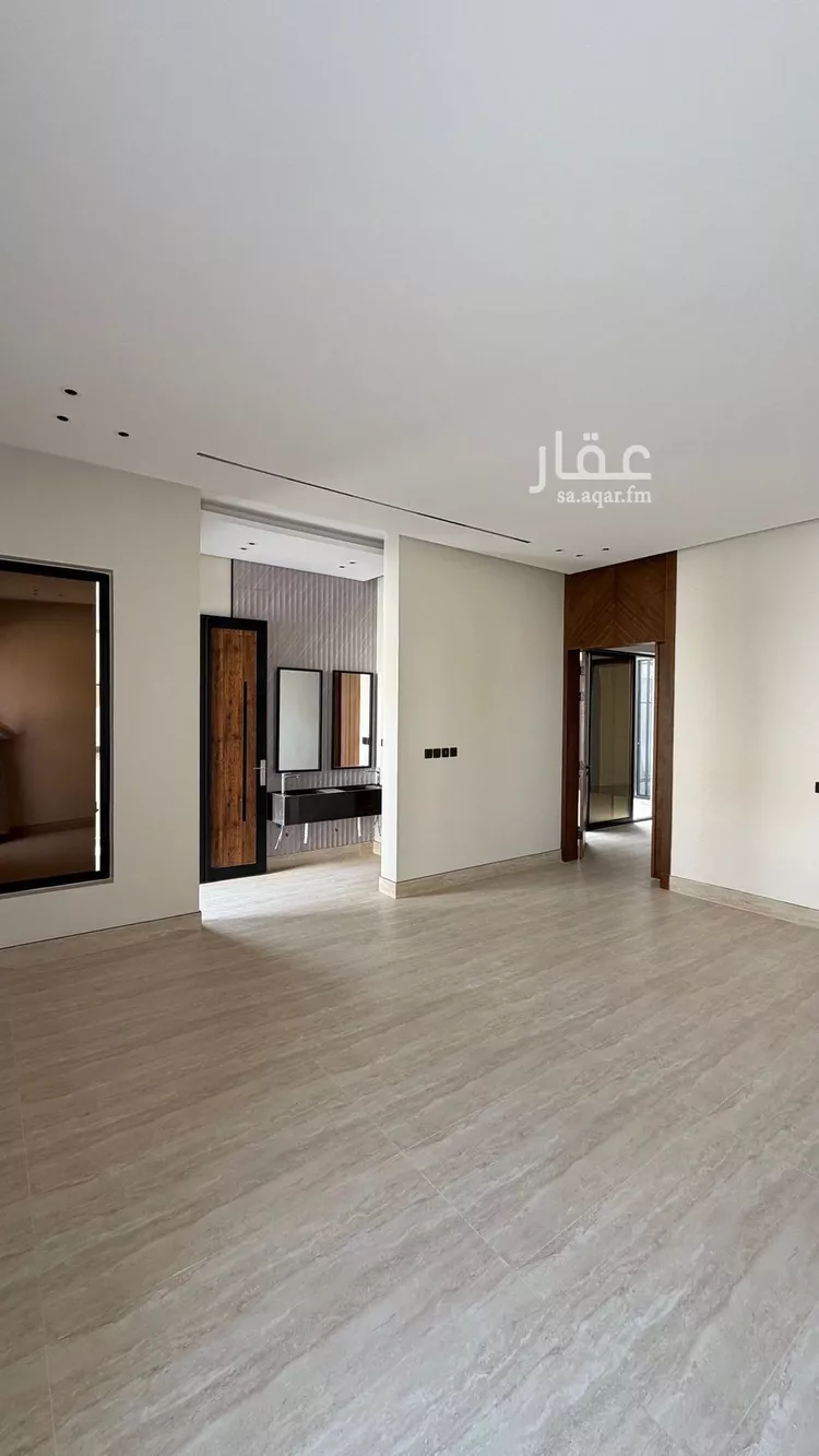 فيلا للبيع في شارع أحمد بن علي الشوائطي, حي المهدية, مدينة الرياض, منطقة الرياض صورة 2