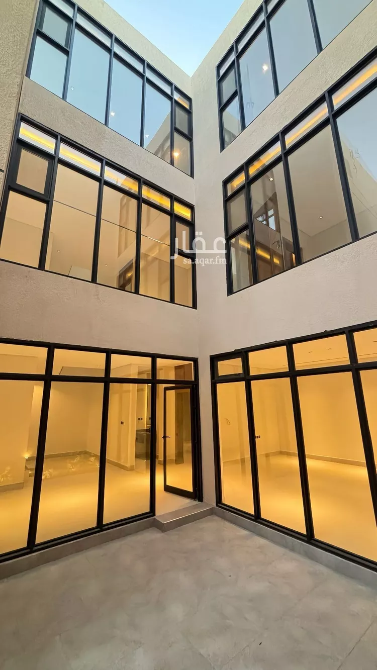 فيلا للبيع في شارع ابن اللبودي, حي المهدية, مدينة الرياض, منطقة الرياض