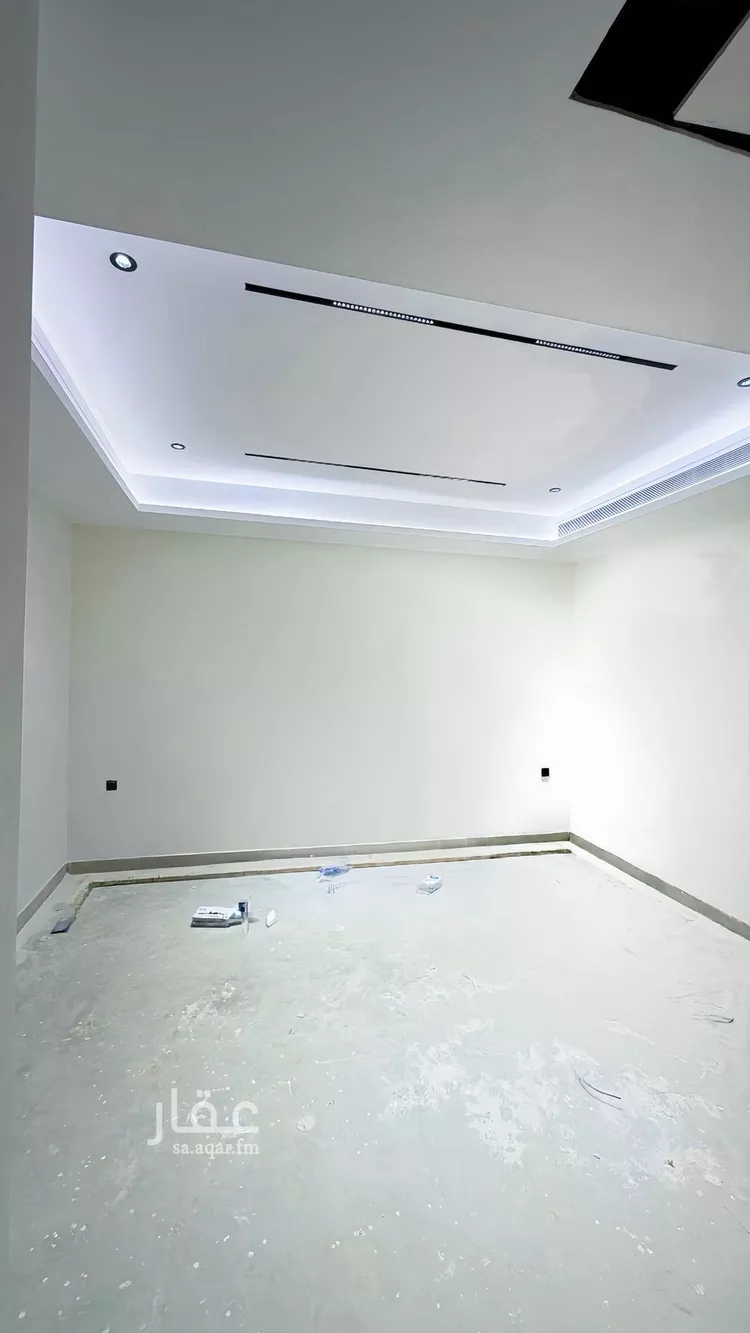 فيلا للبيع في شارع ابن دقيقة, حي المهدية, مدينة الرياض, منطقة الرياض 9