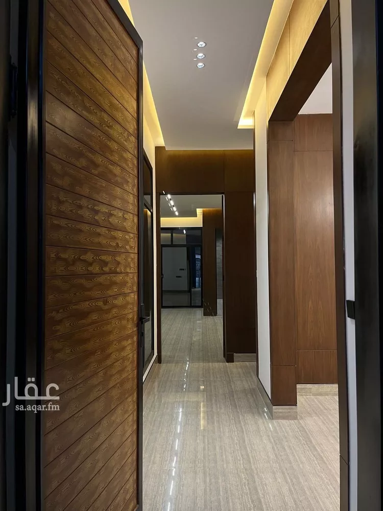 فيلا للبيع في شارع محمد بن عبدالرحمن ريس, حي المهدية, مدينة الرياض, منطقة الرياض صورة 3