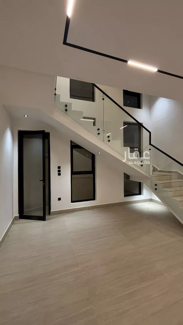 فيلا للبيع في شارع أحمد بن علي الشوائطي, حي المهدية, مدينة الرياض, منطقة الرياض صورة 3