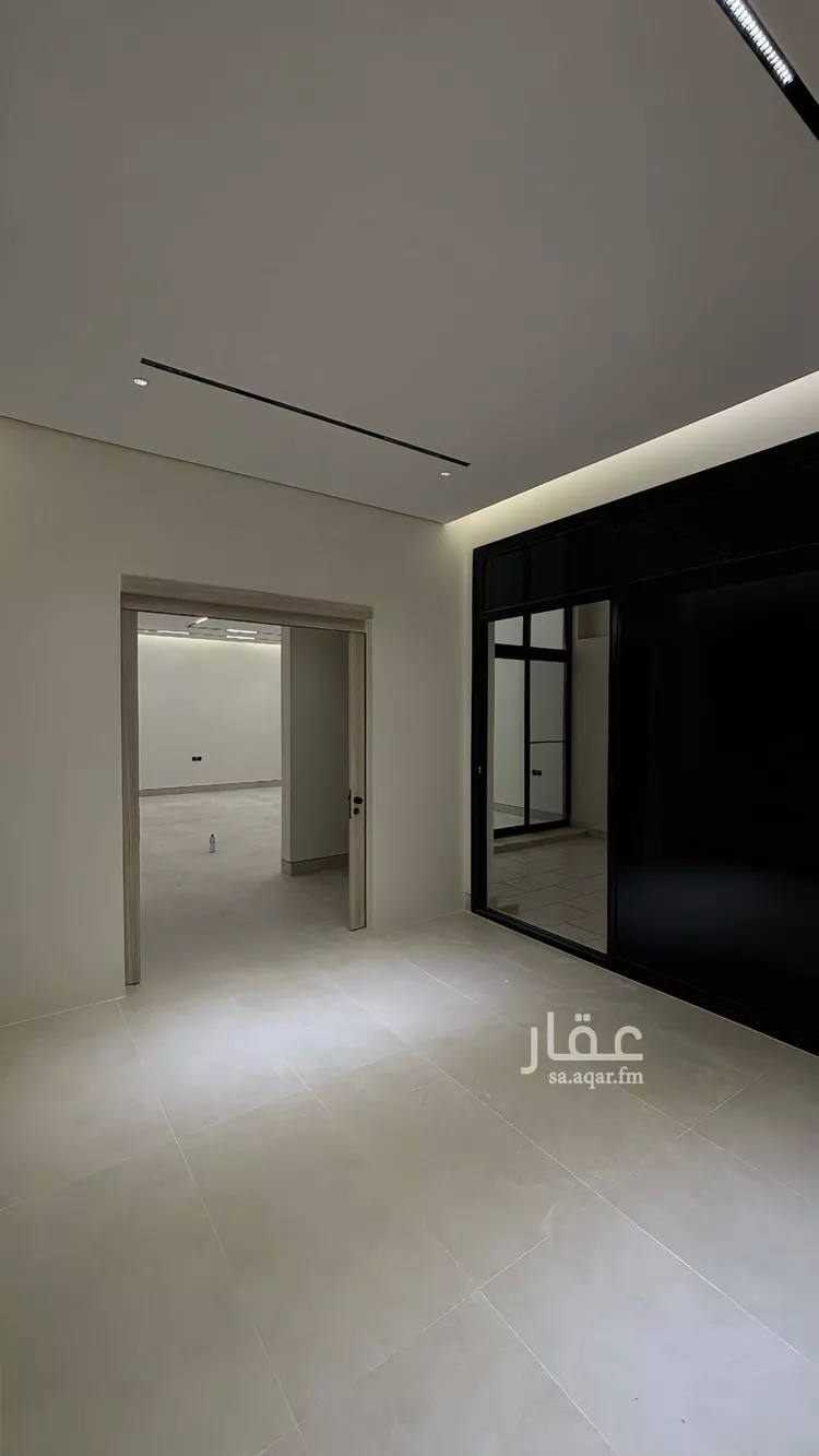 فيلا للبيع في شارع محمد بن عبدالرحمن ريس, حي المهدية, مدينة الرياض, منطقة الرياض صورة 5