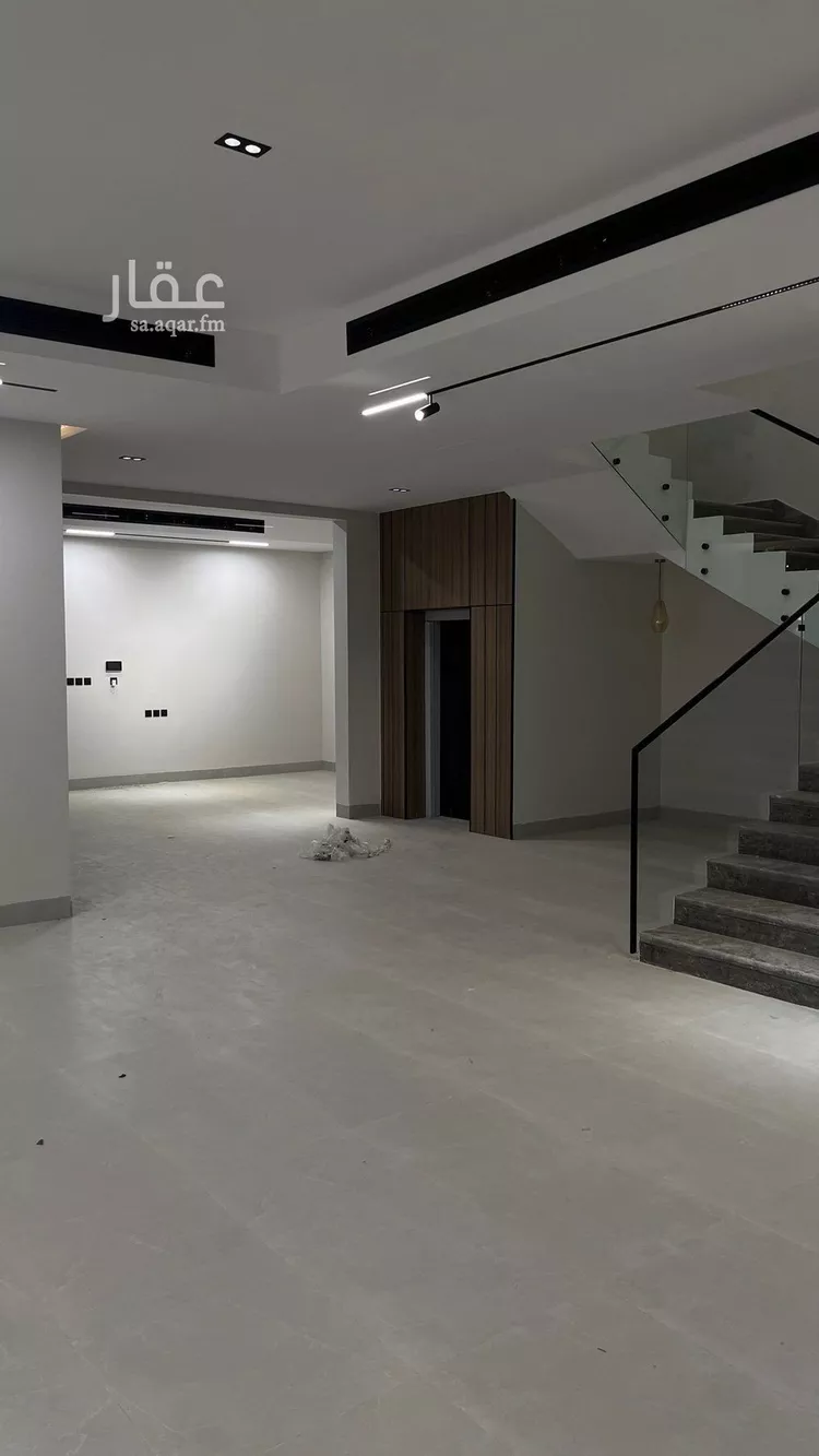 فيلا للبيع في شارع ابي الحسن, حي المهدية, مدينة الرياض, منطقة الرياض صورة 3