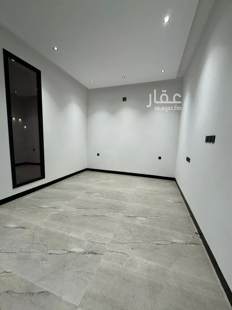 فيلا للبيع في شارع أحمد بن علي الشوائطي, حي المهدية, مدينة الرياض, منطقة الرياض صورة 4