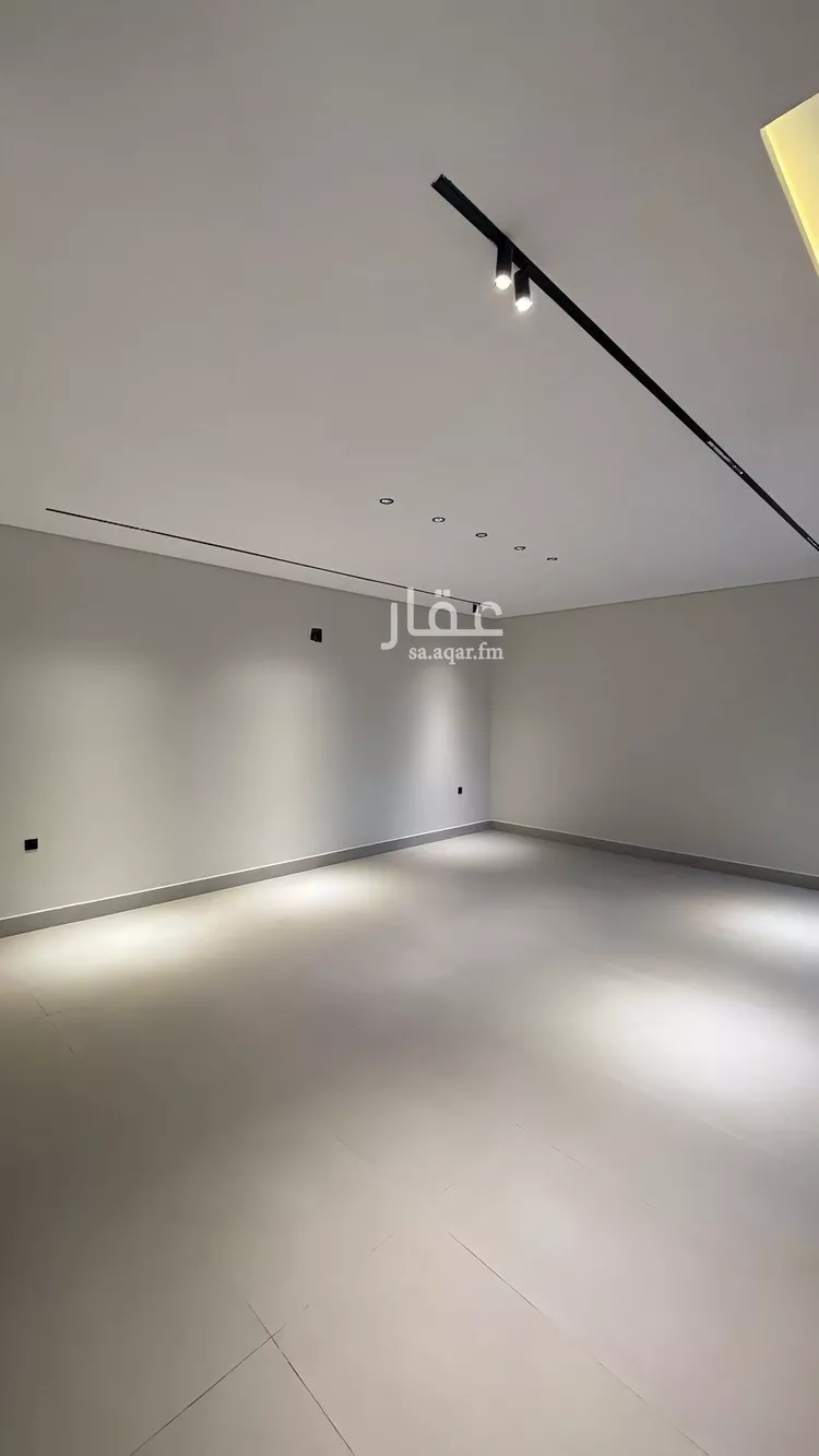 فيلا للبيع في شارع ابن اللبودي, حي المهدية, مدينة الرياض, منطقة الرياض صورة 5