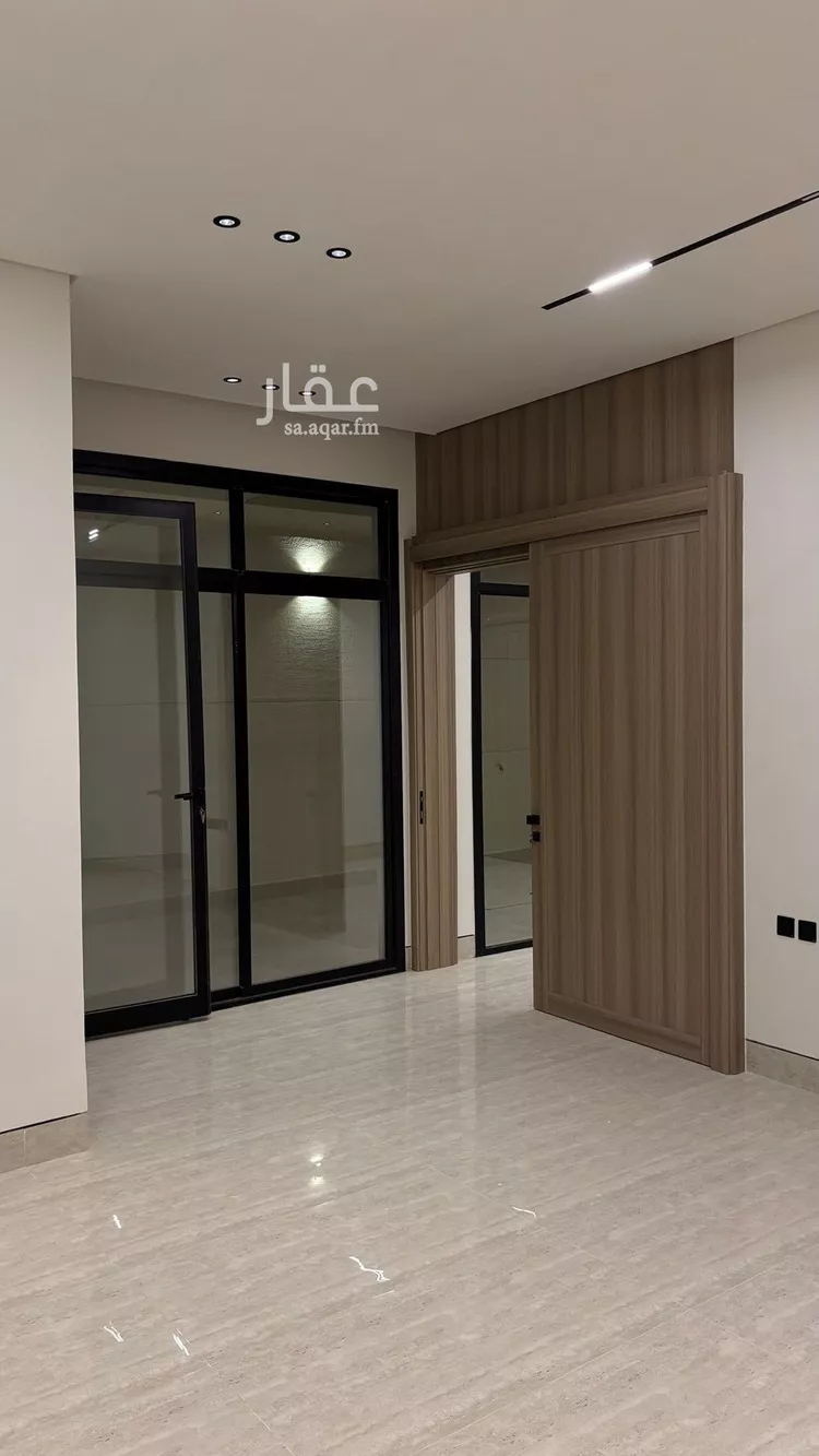 فيلا للبيع في شارع محمد بن هبة الله, حي المهدية, مدينة الرياض, منطقة الرياض صورة 3