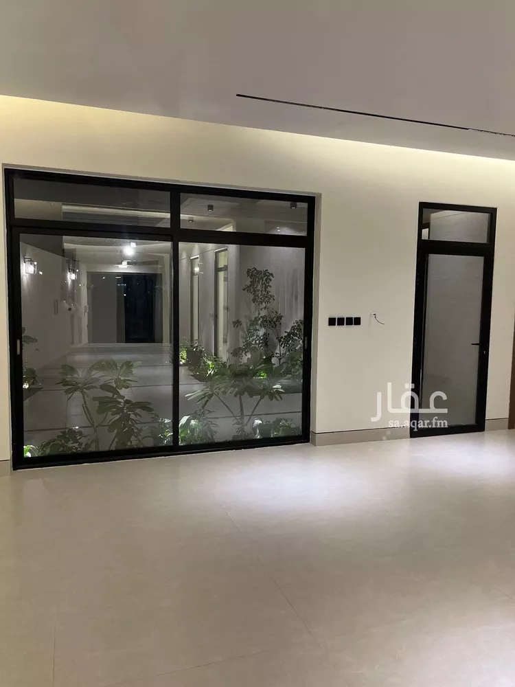 فيلا للبيع في شارع قطب الدين بن السلطان, حي المهدية, مدينة الرياض, منطقة الرياض صورة 3