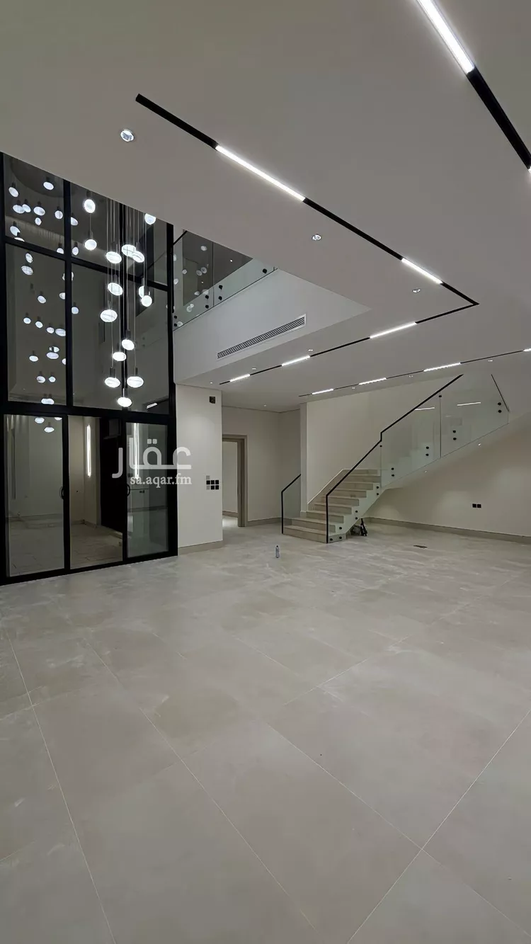 فيلا للبيع في شارع محمد بن عبدالرحمن ريس, حي المهدية, مدينة الرياض, منطقة الرياض صورة 5