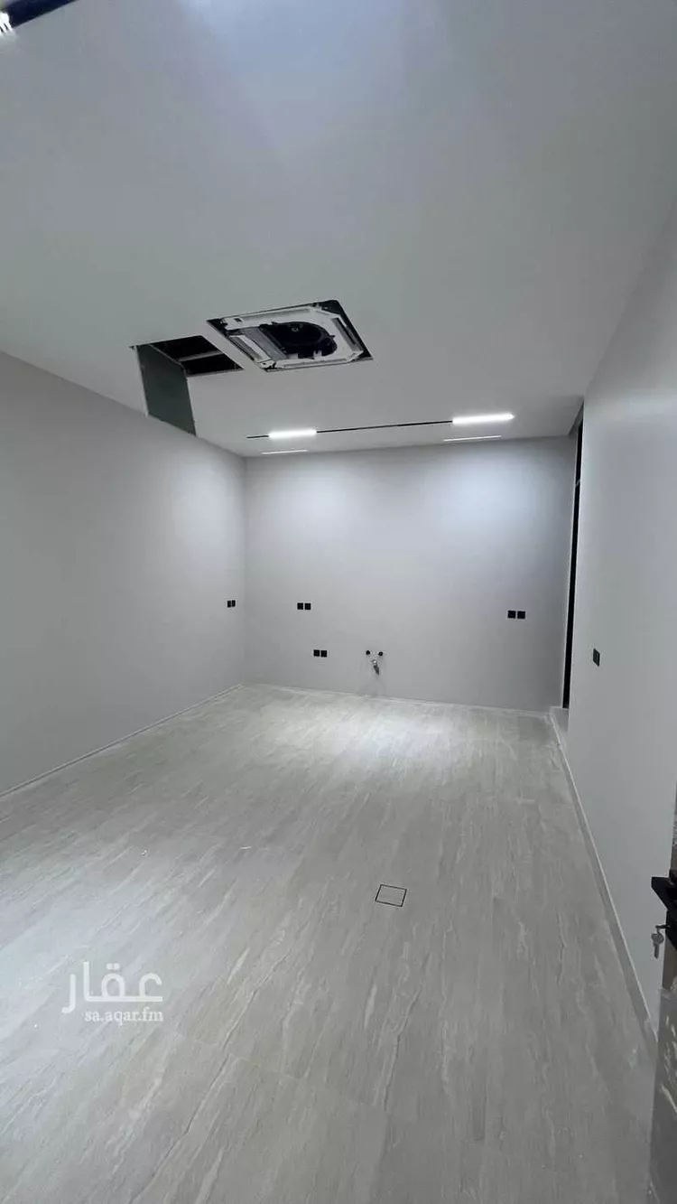 فيلا للبيع في شارع محمد بن أبي بكر القيم, حي المهدية, مدينة الرياض, منطقة الرياض صورة 5