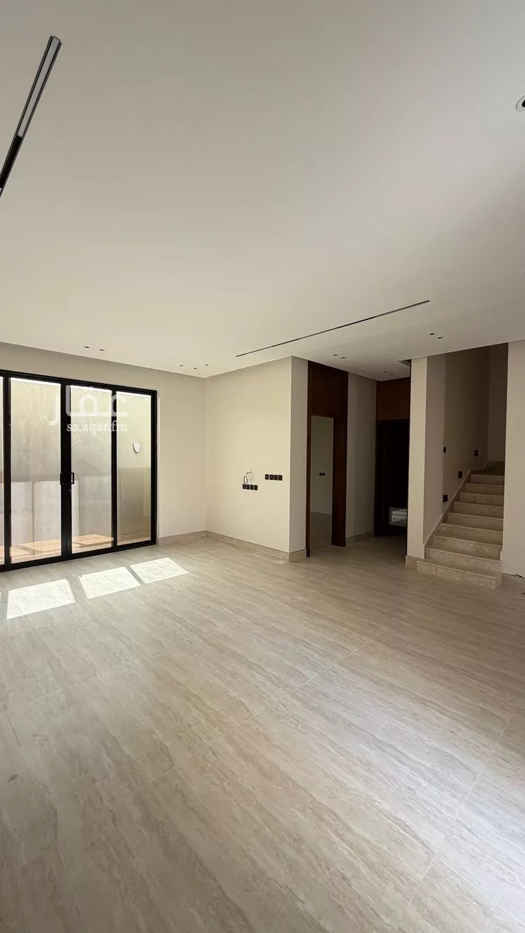 فيلا للبيع في شارع أحمد بن علي الشوائطي, حي المهدية, مدينة الرياض, منطقة الرياض صورة 4