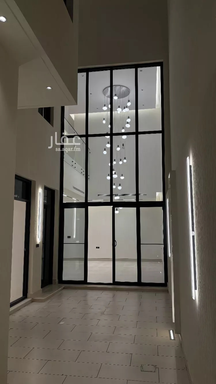 فيلا للبيع في شارع محمد بن عبدالرحمن ريس, حي المهدية, مدينة الرياض, منطقة الرياض صورة 4