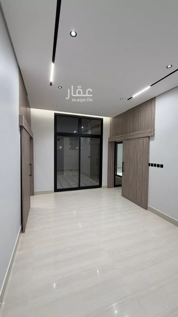 فيلا للبيع في شارع محمد بن عبدالرحمن ريس, حي المهدية, مدينة الرياض, منطقة الرياض صورة 3