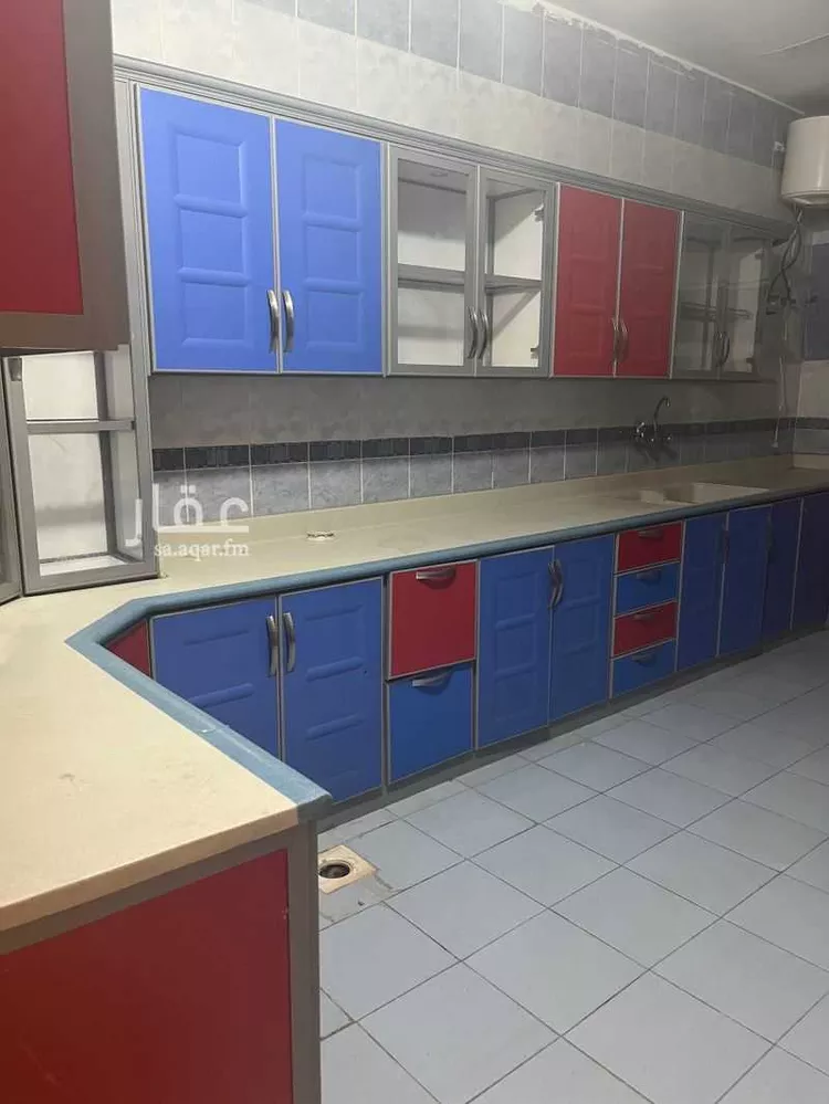 شقة للإيجار في شارع الإمام محمد بن عبدالوهاب ، حي المطار ، بيشة ، بيشة صورة 4