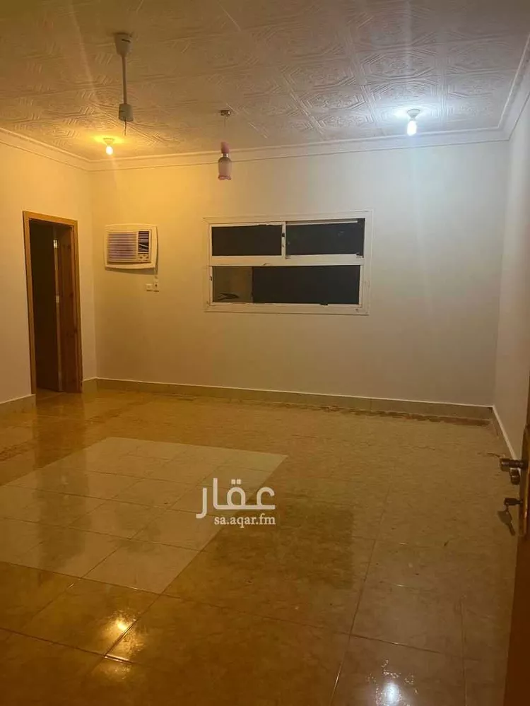 شقة للإيجار في شارع الإمام محمد بن عبدالوهاب ، حي المطار ، بيشة ، بيشة صورة 4