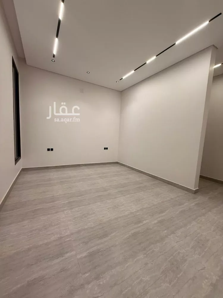 Floor for Sale in Jeddah As Sahil 7
