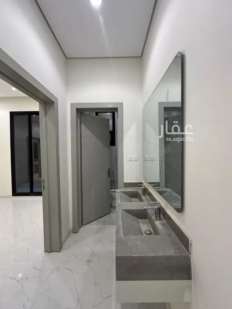 فيلا للبيع في شارع عمر الصفار, حي المرجان, مدينة الرياض, منطقة الرياض صورة 5
