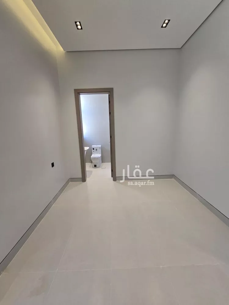 فيلا للبيع في شارع أسعد المدني, حي المعيزيلة, مدينة الرياض, منطقة الرياض 13