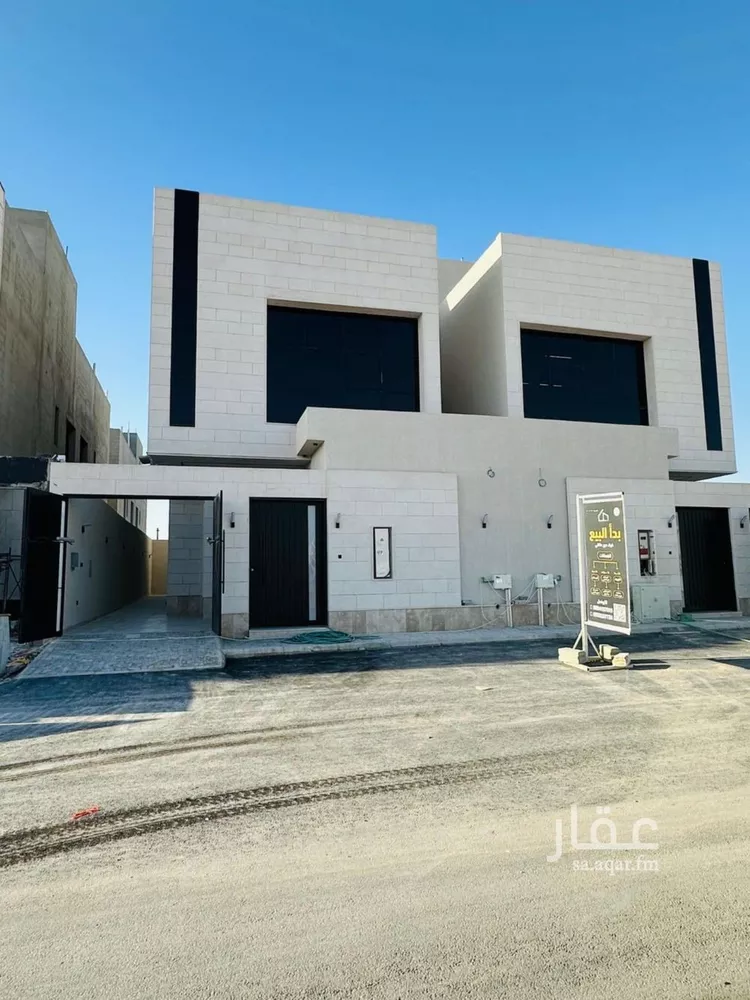 فيلا للبيع في شارع قابوس, حي المعيزيلة, مدينة الرياض, منطقة الرياض