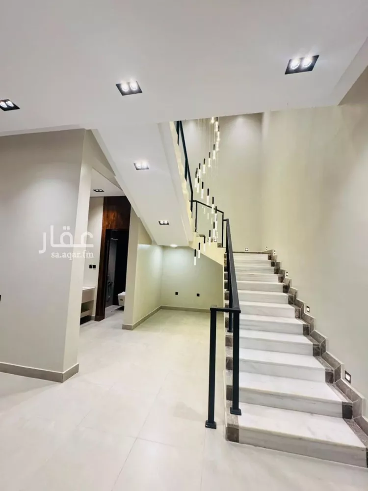 فيلا للبيع في شارع رقم 325, حي المونسية, مدينة الرياض, منطقة الرياض 12
